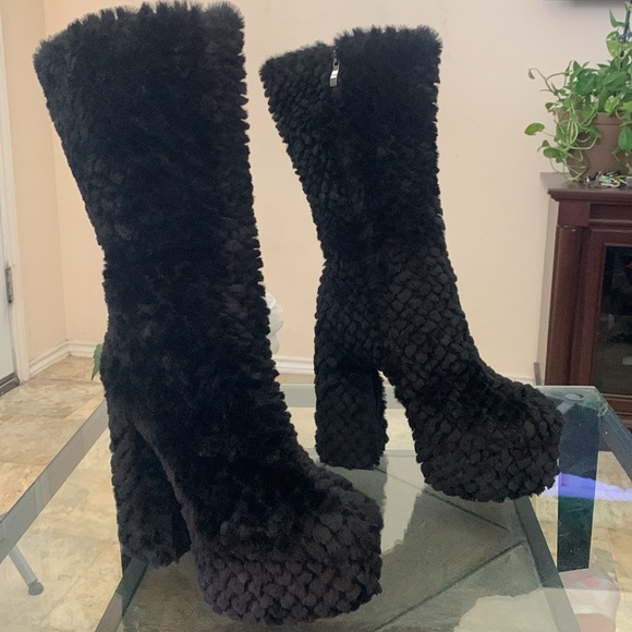 π€AZELEA WANG Jerusha Fur Platform High Heel Boots - Picture 9 of 16